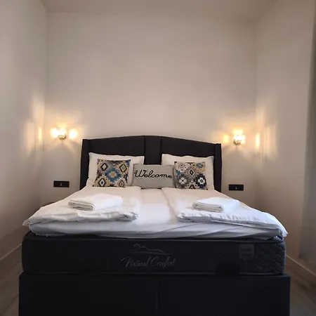 Fedora Old Town * Sarajevo