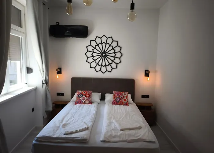 Fedora Old Town דירה *